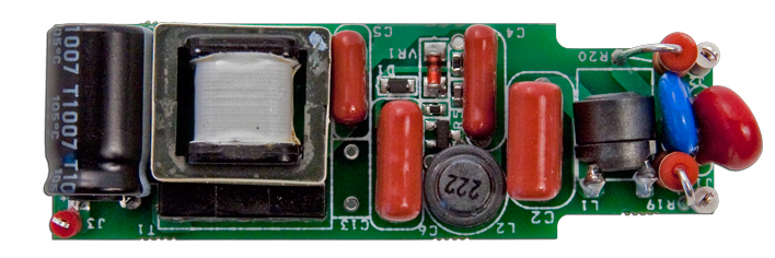 圖1: 使用LinkSwitch-PL設計的5 W A19驅(qū)動電路方案(RDK-251)