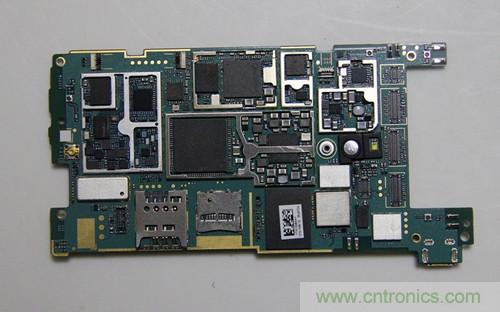 拆解4G新機索尼M35t：用料十足，易于維修