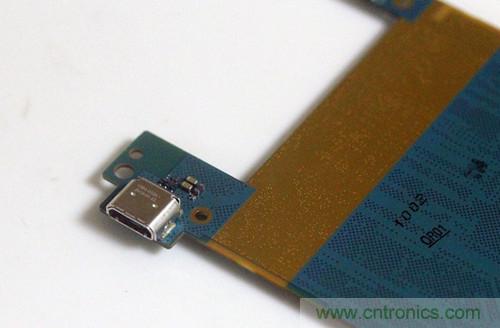 拆解4G新機索尼M35t：用料十足，易于維修