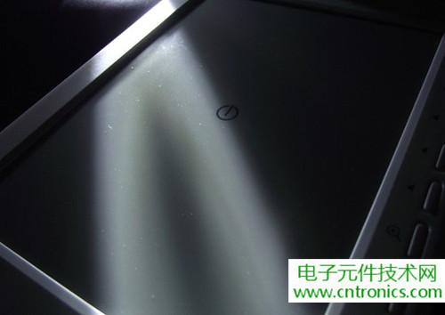 探秘電子紙！一款電紙書的電子墨水屏拆解