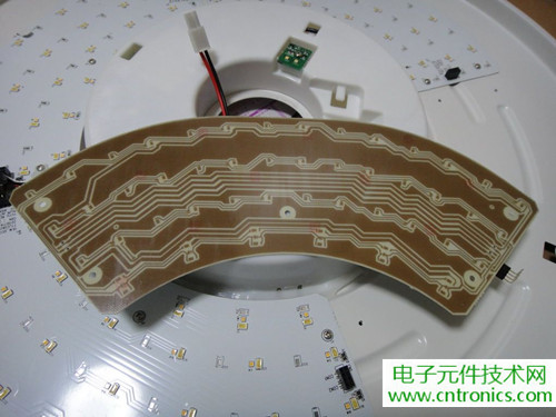 高端大氣上檔次！智能遙控調(diào)光LED吸頂燈拆解