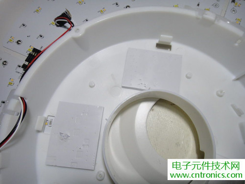 高端大氣上檔次！智能遙控調(diào)光LED吸頂燈拆解