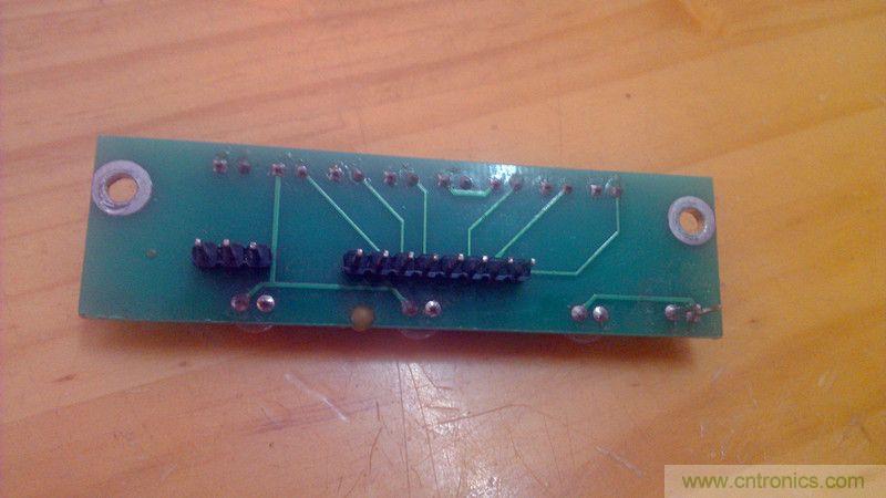 牛人力作！PCB版藍(lán)牙智能小車DIY