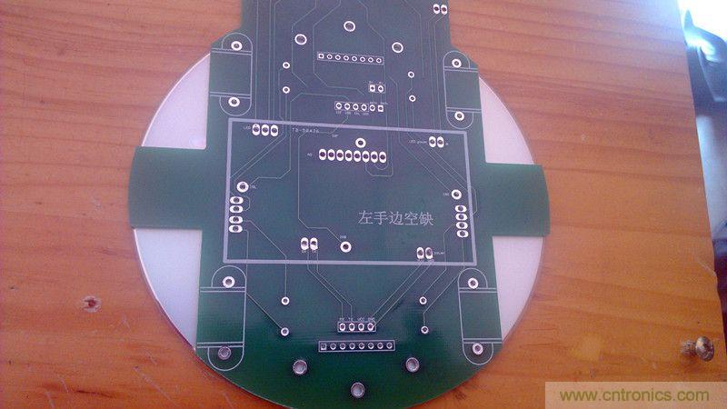 牛人力作！PCB版藍(lán)牙智能小車DIY