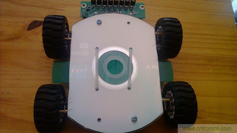牛人力作！PCB版藍(lán)牙智能小車DIY