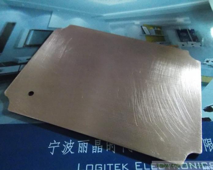 牛人全手工DIY:微電腦智能溫控市電開關(guān)