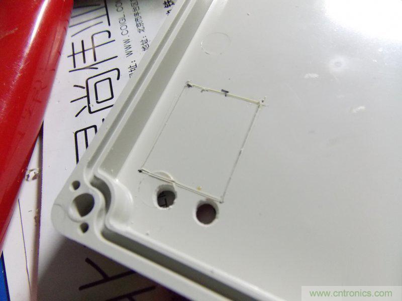 牛人全手工DIY:微電腦智能溫控市電開關(guān)