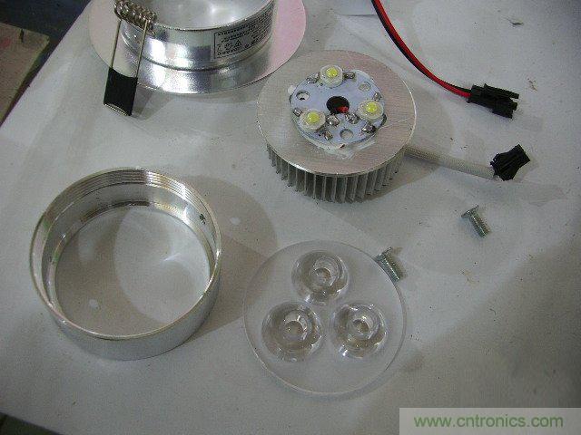 DIY：大雄家的路燈，帶你找回童年的記憶