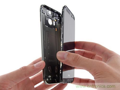 牛人強(qiáng)拆！新HTC One(M8)真機(jī)精密做工難修理
