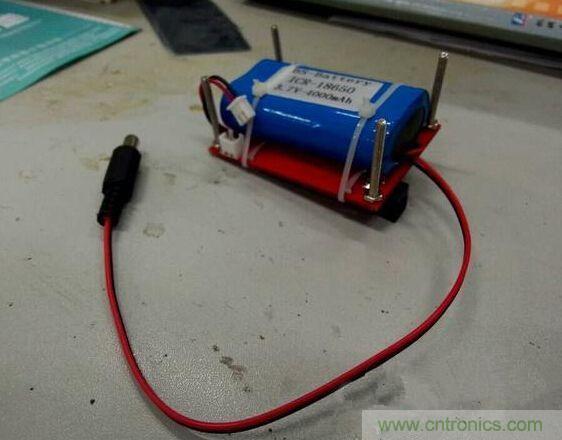 DIY神器：夜間不間斷電源，大學(xué)通宵嗨翻天！