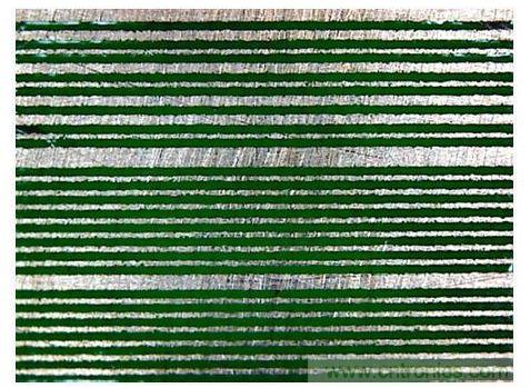 應(yīng)用遮蔽膠帶后，所有多余的密封材料都被清除了