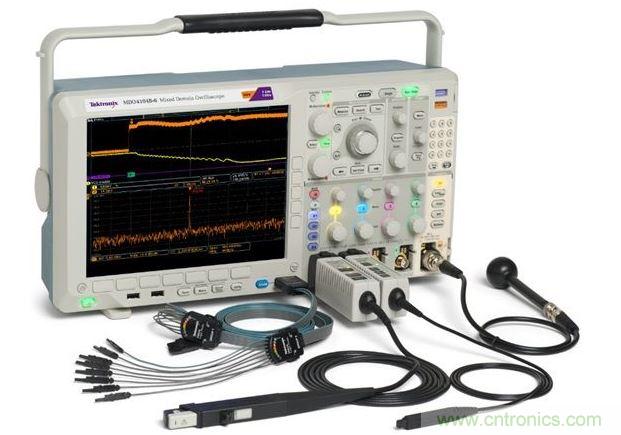 混合域示波器(MDO)將頻譜分析儀、示波器和邏輯分析儀組合在一臺(tái)儀表內(nèi)，可以從全部三臺(tái)儀器中產(chǎn)生同步的而且與時(shí)間關(guān)聯(lián)的測(cè)量結(jié)果。圖中顯示的是泰克公司的MDO4000B。