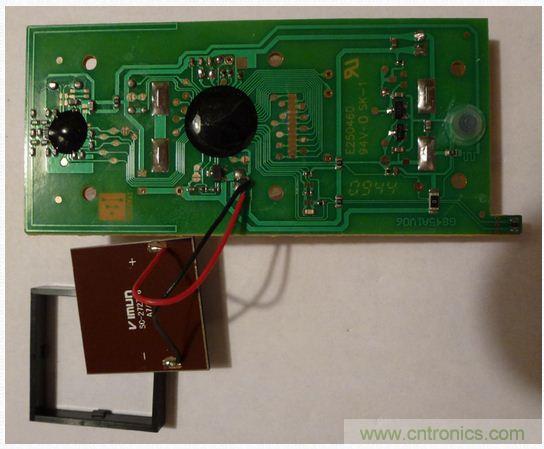 圖6：太陽能電池反面。