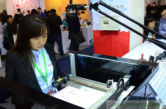 由十余款創(chuàng)客設(shè)計看FPGA如何在智能硬件界“大展拳腳”？