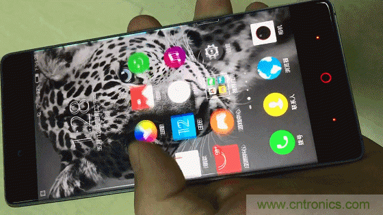無邊框的 nubia Z9 ，一款既有驚喜，又有驚艷的智能手機
