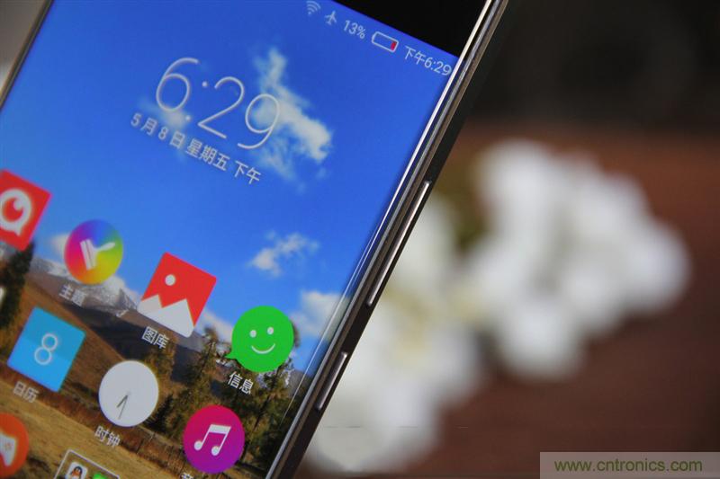 無邊框的 nubia Z9 ，一款既有驚喜，又有驚艷的智能手機