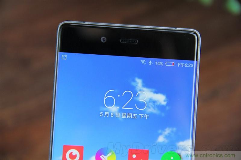 無邊框的 nubia Z9 ，一款既有驚喜，又有驚艷的智能手機