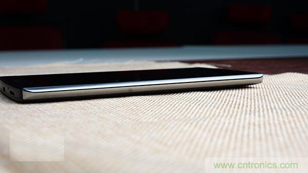 業(yè)界良心 LG V10 評測:剛毅、冷峻，不失人性化