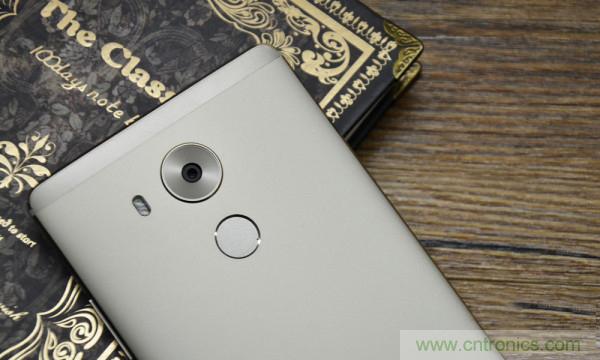 新旗艦Mate 8全評(píng)測(cè)：橫空出世！能否延續(xù)一機(jī)難求？