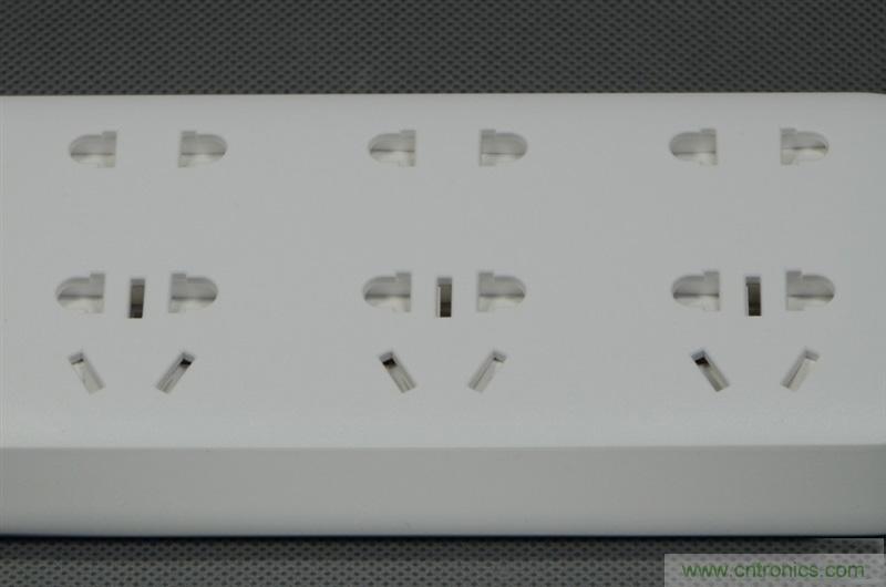 做工怒贊 神秘芯片！小米智能插線板拆解、評(píng)測(cè)