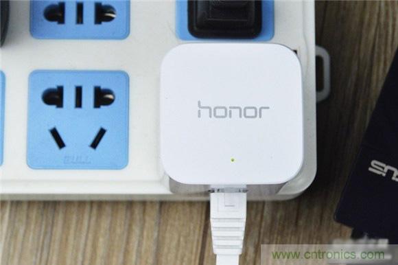 大House也能隨心連，榮耀WiFi穿墻寶評測