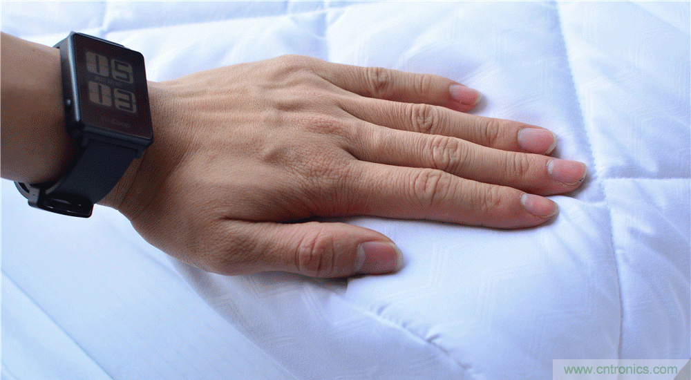 這個枕頭不僅能挽救睡眠還能挽救婚姻！