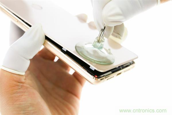 小米手機(jī)4S超詳細(xì)拆解:內(nèi)外硬件大升級