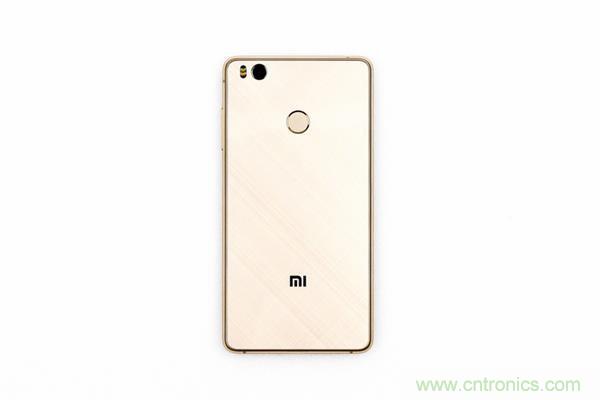 小米手機(jī)4S超詳細(xì)拆解:內(nèi)外硬件大升級