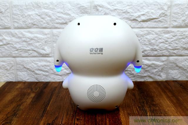 “爸爸再不陪我，我就長大了”——小騰機器人