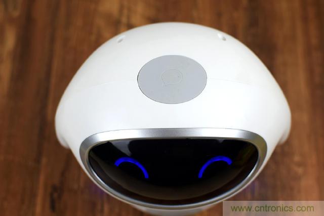 “爸爸再不陪我，我就長大了”——小騰機器人