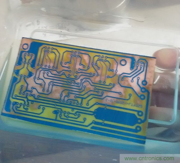 嘗試了四次PCB制作， 最后一發(fā)算是成功了