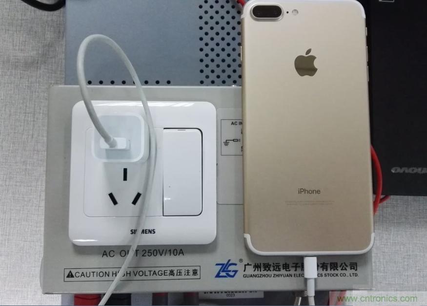 “瘋7”手機(jī)充電實(shí)測(cè)：為何沿用傳統(tǒng)充電模式？