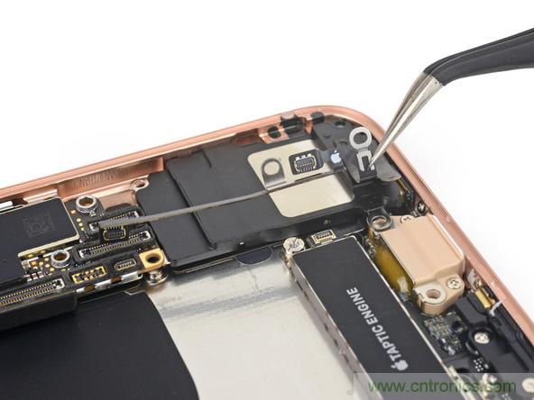 iPhone 8首拆：無線充電版本的iPhone 7？