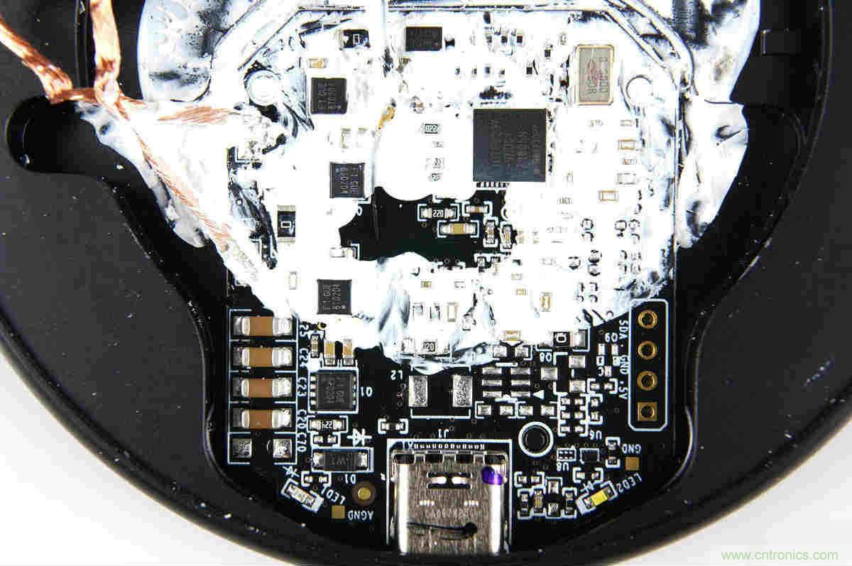 拆解對(duì)比：系出同門(mén)，小米、紫米無(wú)線充電器的差別有多大？