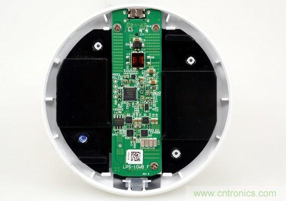 拆解對(duì)比：系出同門(mén)，小米、紫米無(wú)線充電器的差別有多大？