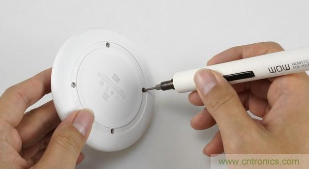 拆解對(duì)比：系出同門(mén)，小米、紫米無(wú)線充電器的差別有多大？