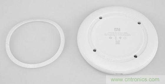 拆解對(duì)比：系出同門(mén)，小米、紫米無(wú)線充電器的差別有多大？