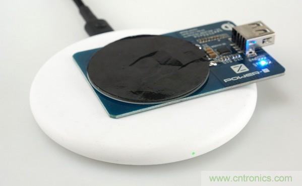 拆解對(duì)比：系出同門(mén)，小米、紫米無(wú)線充電器的差別有多大？