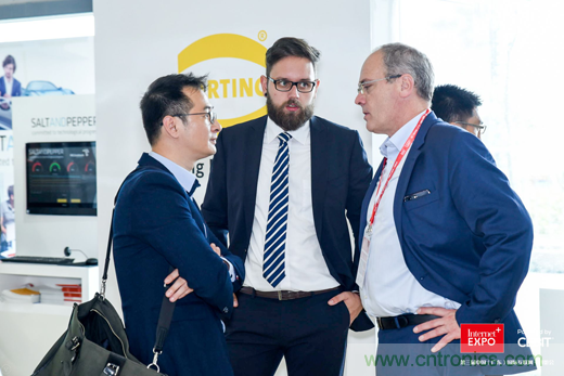 打造合作共贏機(jī)制，推動傳統(tǒng)產(chǎn)業(yè)升級