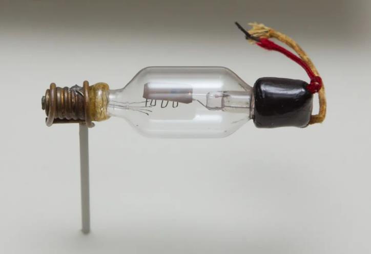 什么是電子管（真空管）？